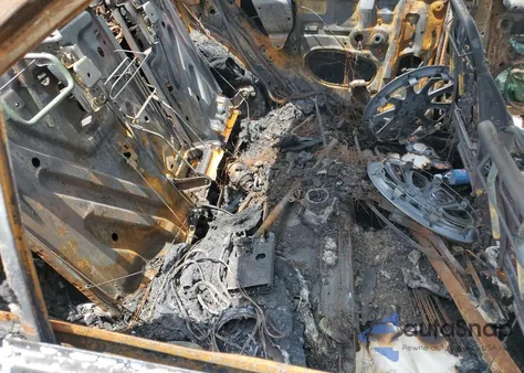 2003 Toyota Camry Le from USA, damaged, VIN 4T1BE32K23U700931